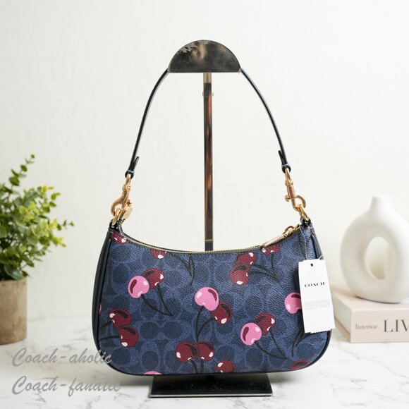NWT Coach CY694 Teri Shoulder Bag In Signature Canvas With Cherry Print - Picture 5 of 11